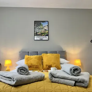  Apartment Luxurious Penthouse With Free Parking