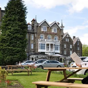 Hotel Cairn, Harrogate