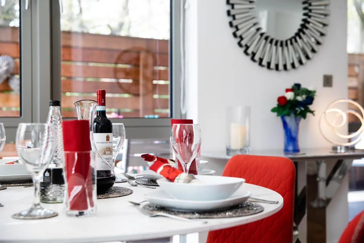 Springfield Four Apartment Harrogate